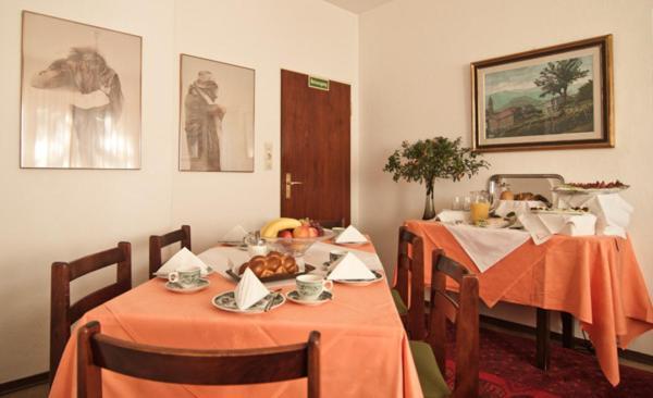 Hotel Corona Франкфурт на Майн Стая снимка